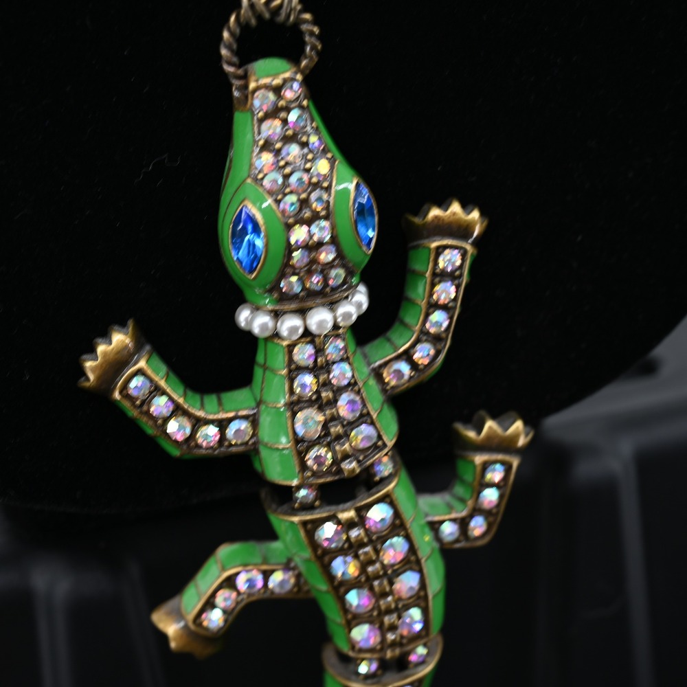Betsey Johnson Moving Alligator AB Rhinestone Pearl Collar Necklace Whimsigoth - Picture 7 of 16